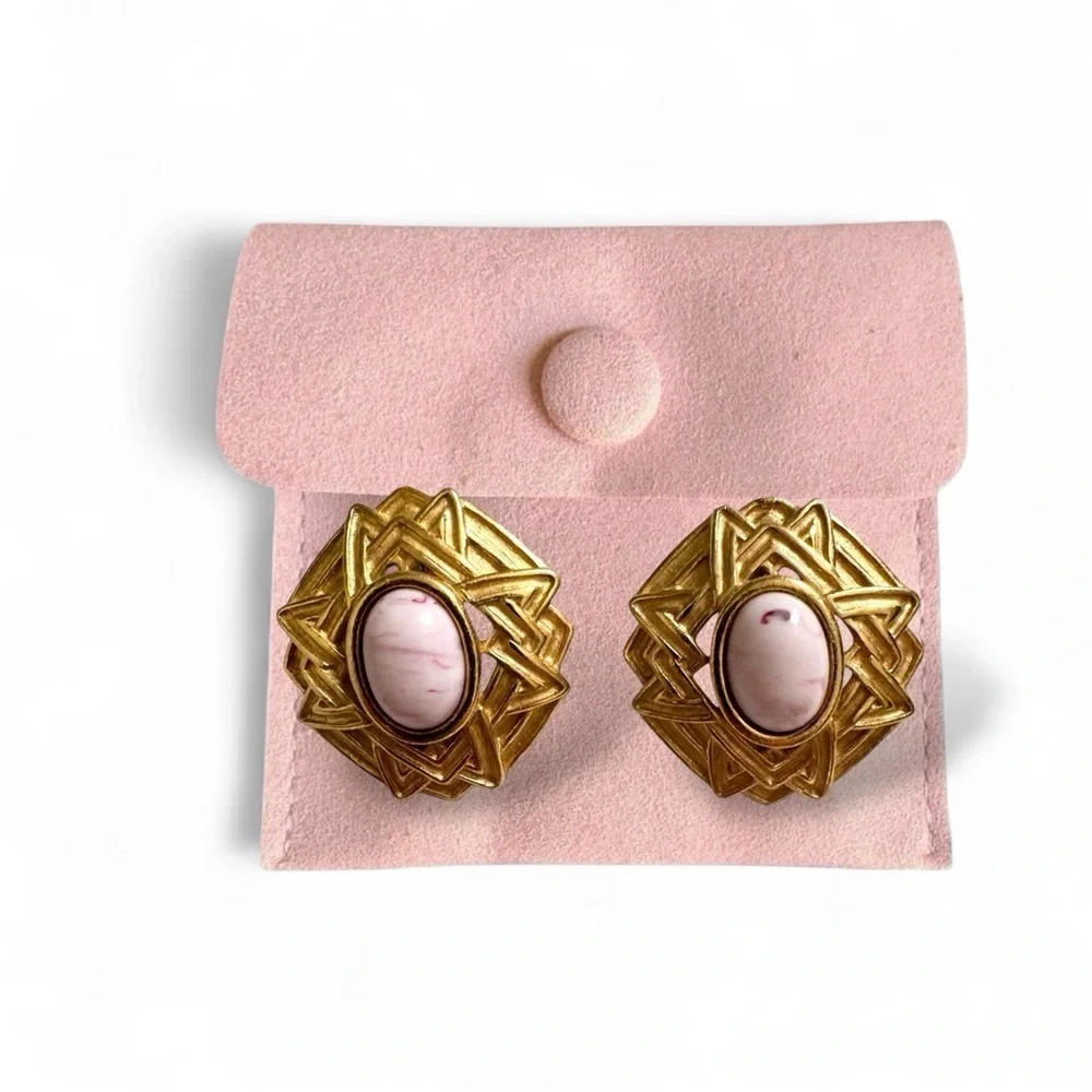 Vintage 80’s Monet Geometric Gold Pink Cabochon Clip-On Earrings - Picture 7 of 7